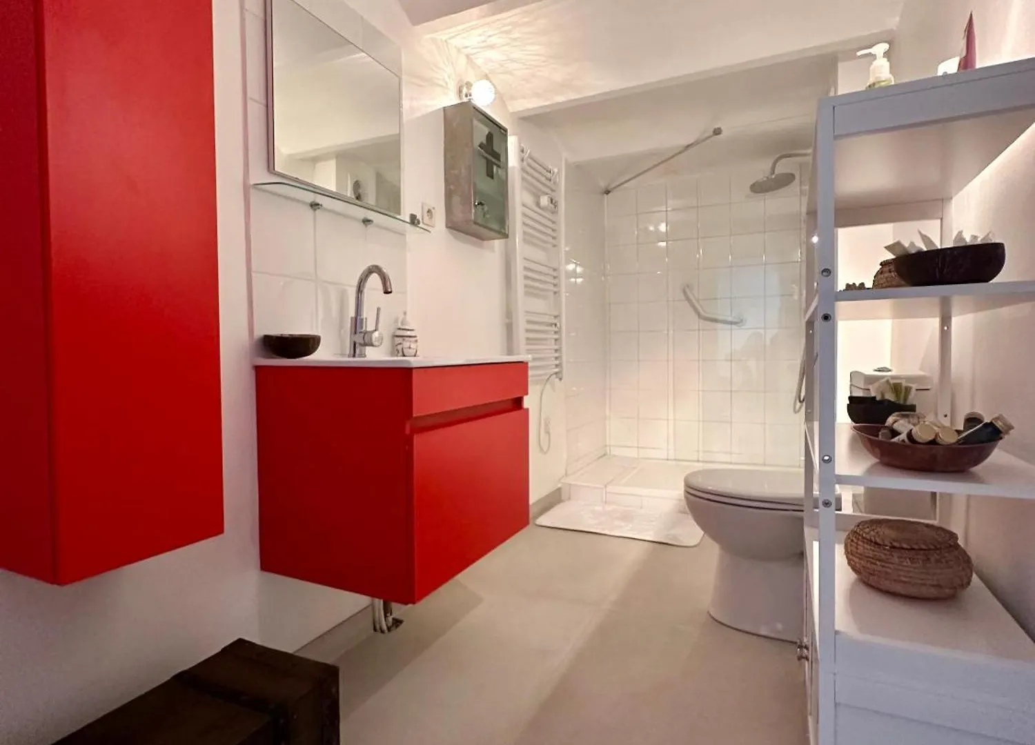 Holiday home Casa Terra Rossa Le Confort Creatif Au Coeur De Marseille